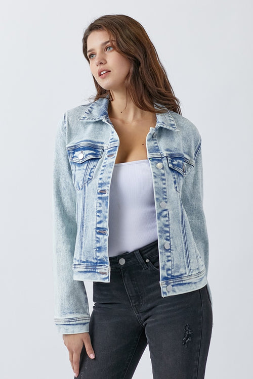 RISEN Button Up Washed Denim Jacket - Lola Cerina Boutique