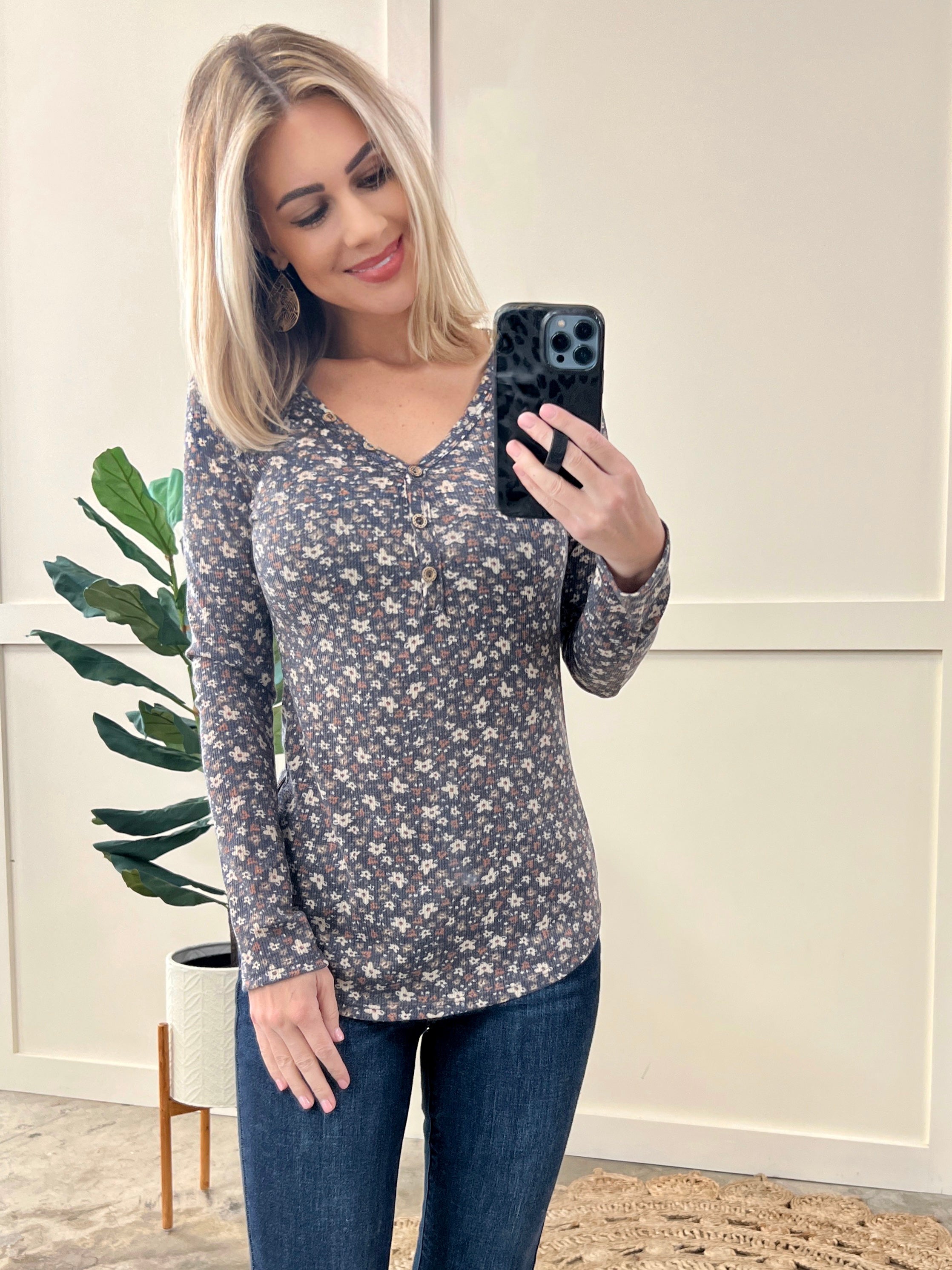 10.2 Button Front Floral Henley Top In Navy 11.22 - Lola Cerina Boutique