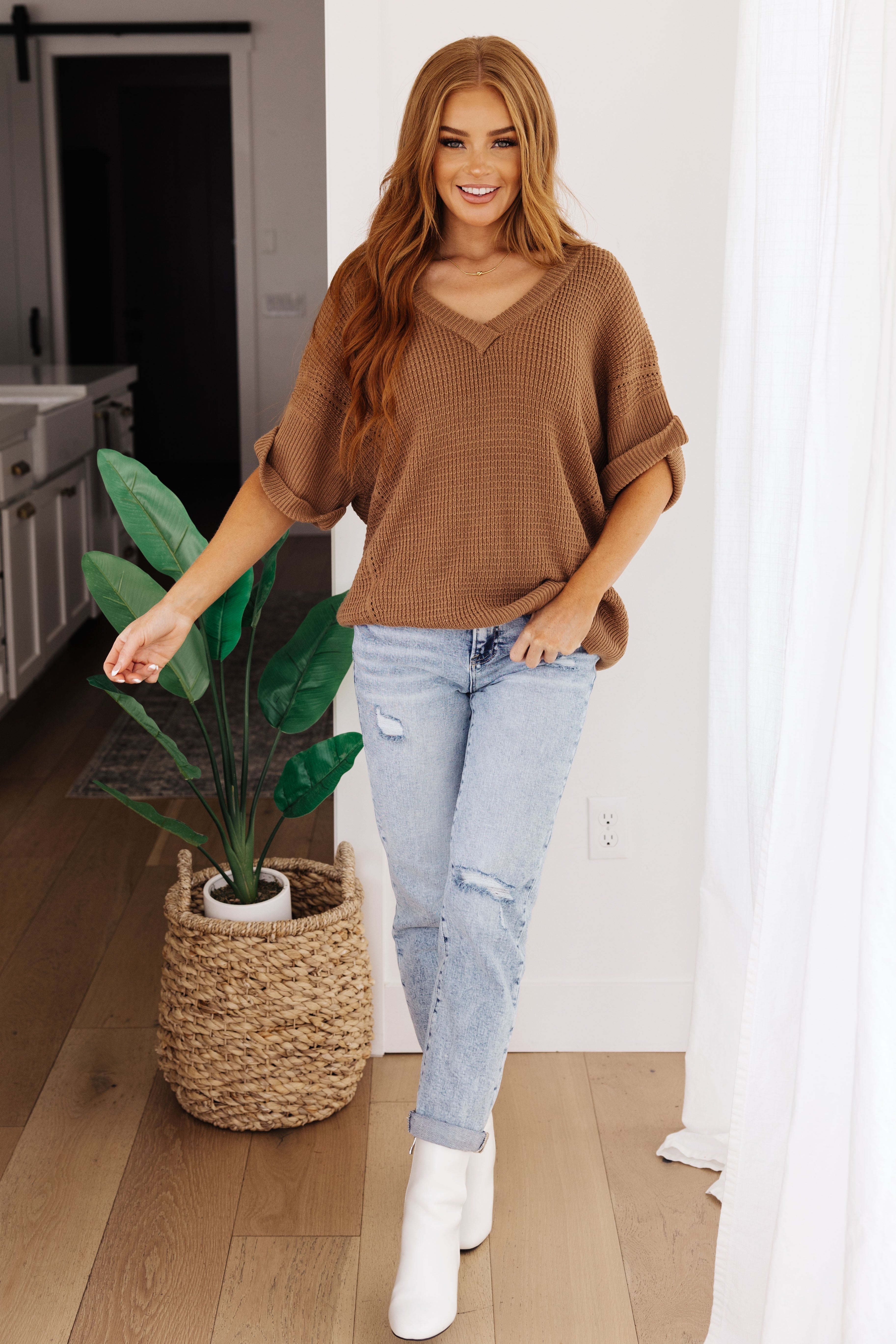 Wonder Why V-Neck Short Sleeve Sweater - Lola Cerina Boutique